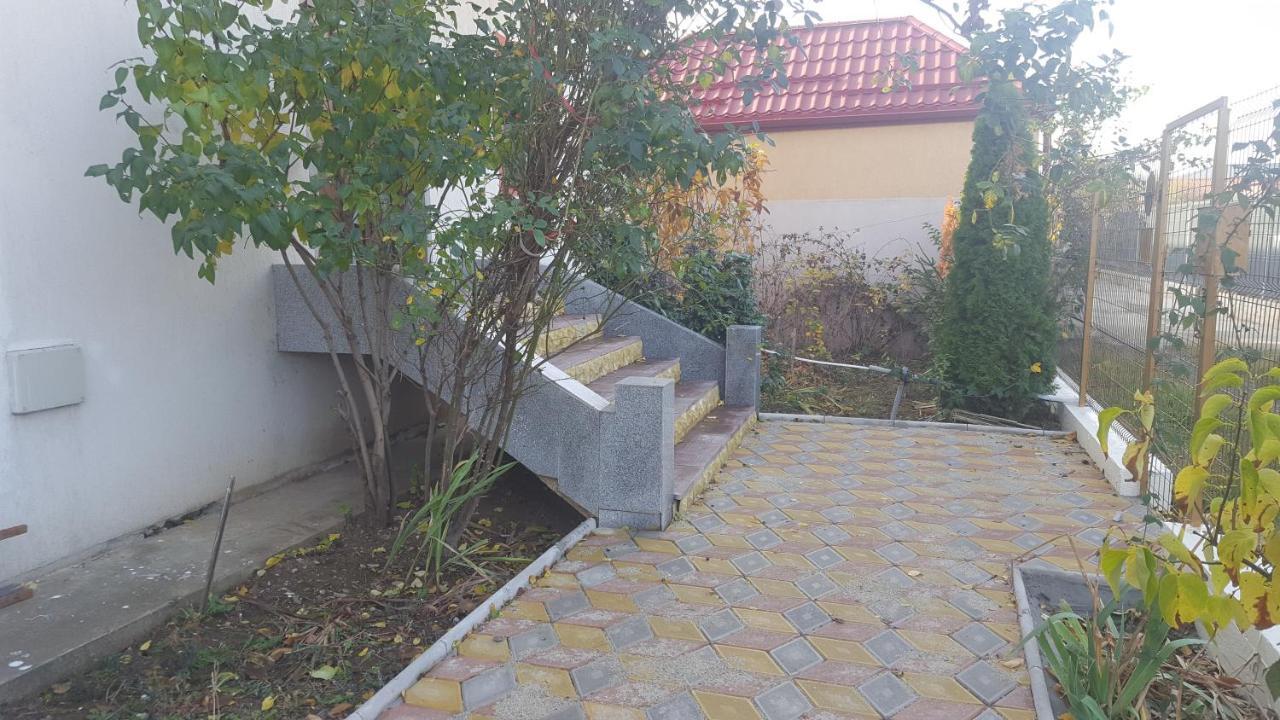 Casa Soarelui Roşu Exterior foto
